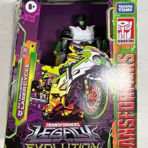 Transformers Hasbro Legacy Evolution G2 Universe Deluxe Class Lasercycle!